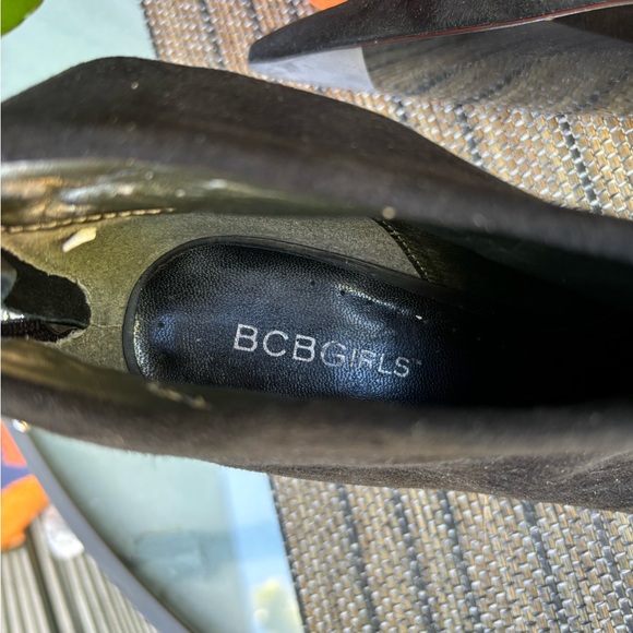 BCBGirls Suede Pointed Toe Zippered Booties - Picture 5 of 7